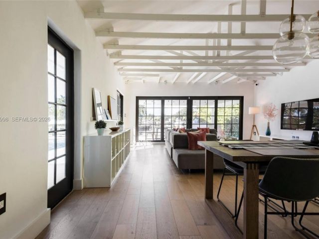 Home for rent at 524 Oleander Dr - photo 7462285