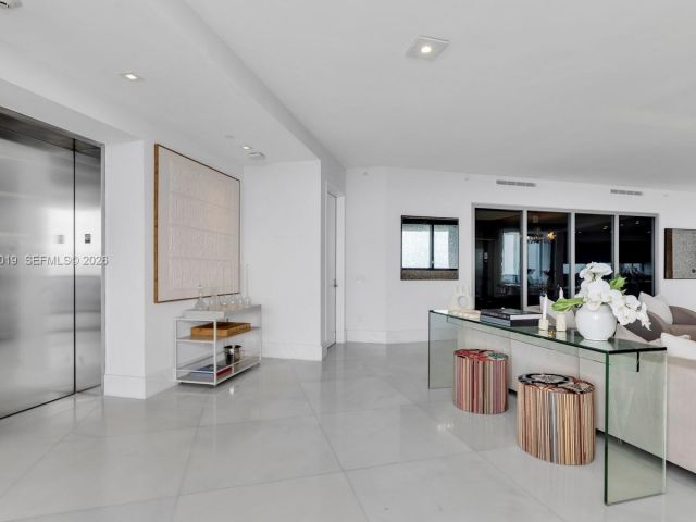 Apartment for sale  Unit #4605 - photo 7530303