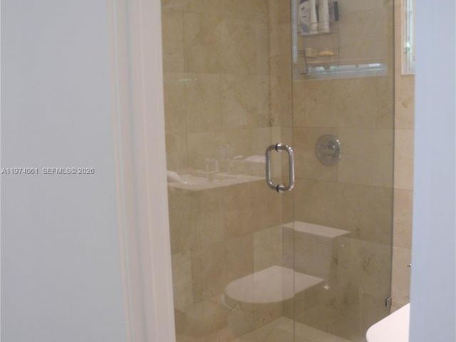 Home for rent at 1720 SW 22nd Ter 0 - photo 7466418