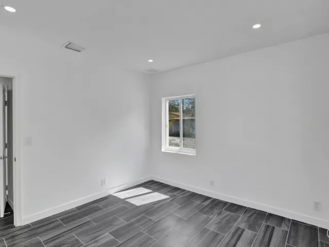 2-bedroom home for sale in Fort Lauderdale - 1904 SE 1st Avenue - MondialRealty