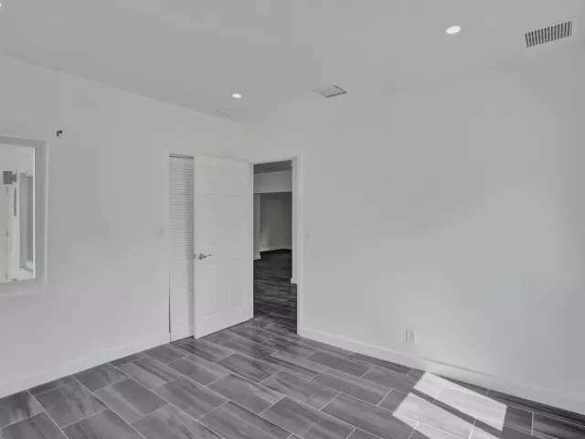 2-bedroom home for sale in Fort Lauderdale - 1904 SE 1st Avenue - MondialRealty