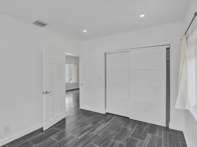 2-bedroom home for sale in Fort Lauderdale - 1904 SE 1st Avenue - MondialRealty