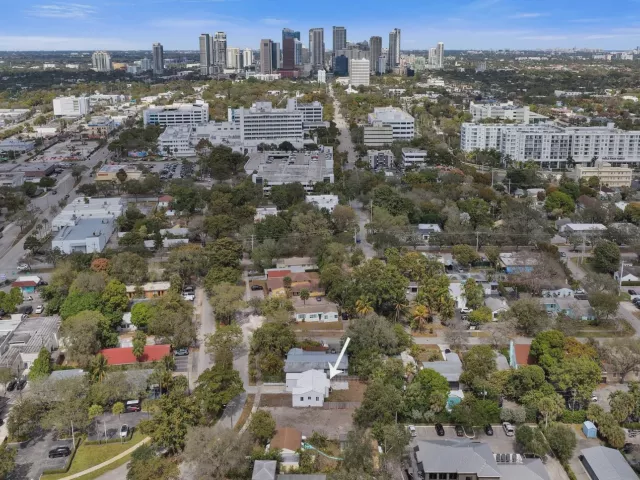 2-bedroom home for sale in Fort Lauderdale - 1904 SE 1st Avenue - MondialRealty