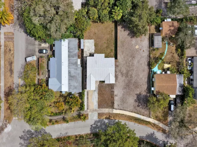 2-bedroom home for sale in Fort Lauderdale - 1904 SE 1st Avenue - MondialRealty