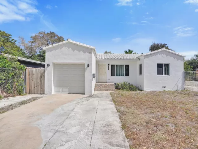 2-bedroom home for sale in Fort Lauderdale - 1904 SE 1st Avenue - MondialRealty