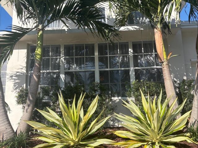 Home for rent at 9048 Carlyle Ave - photo 7467123