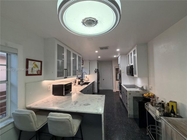 Home for rent at 9048 Carlyle Ave - photo 7467129