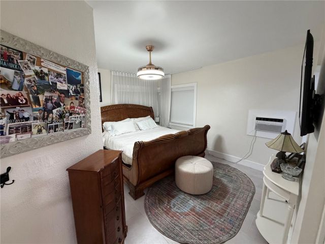 Home for rent at 9048 Carlyle Ave - photo 7467130