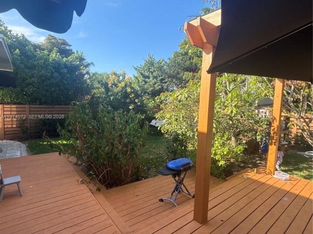 Home for rent at 9048 Carlyle Ave - photo 7467137