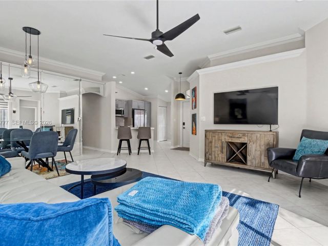 Home for sale at 1110 Lemonwood St - photo 7512995