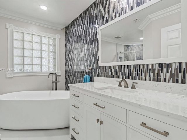 Home for sale at 1110 Lemonwood St - photo 7512998