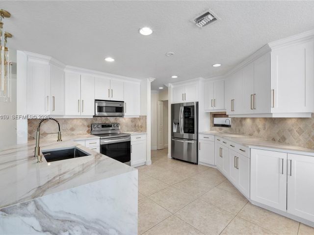 Home for sale at 2900 NW 25th Way - photo 7453389