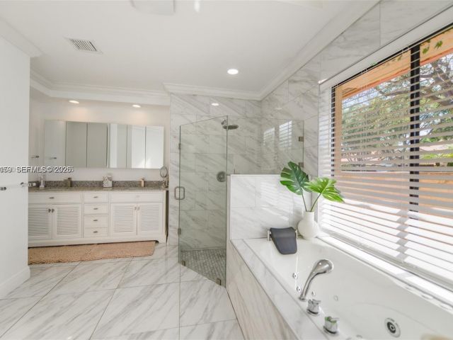 Home for sale at 2900 NW 25th Way - photo 7453398