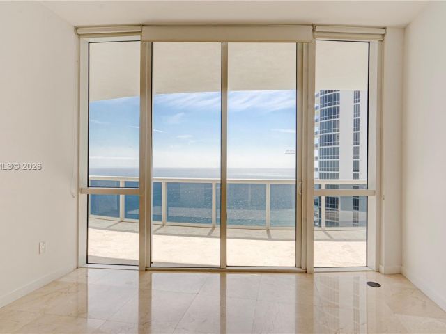 Apartment for rent  Unit #3007 - photo 7496845