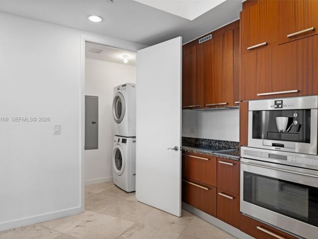 Apartment for rent  Unit #3007 - photo 7496850