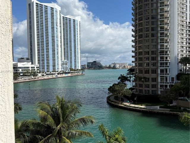 Apartment for rent  Unit #619 - photo 7529250