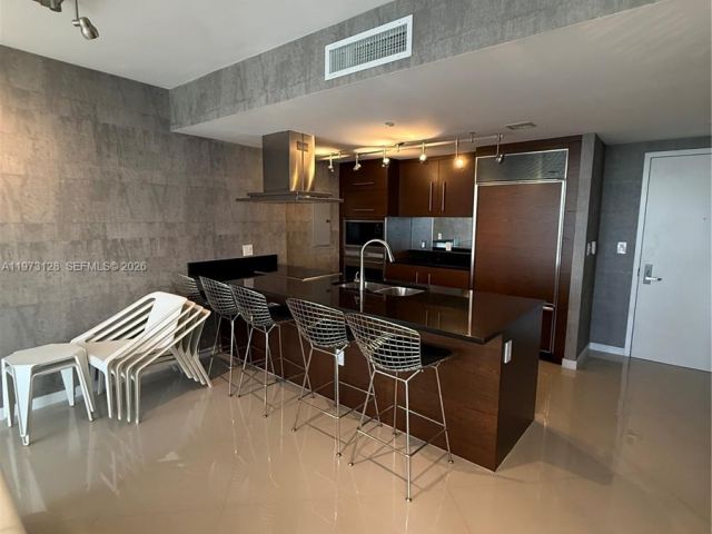 Apartment for rent  Unit #619 - photo 7529261