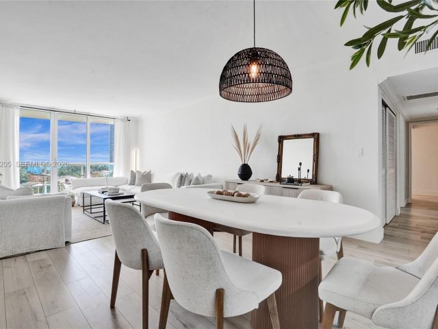 Apartment for sale  Unit #718 - photo 7513626