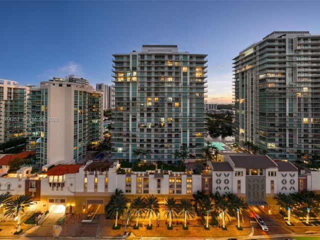 Apartment for sale  Unit #4-2003 - photo 7490120