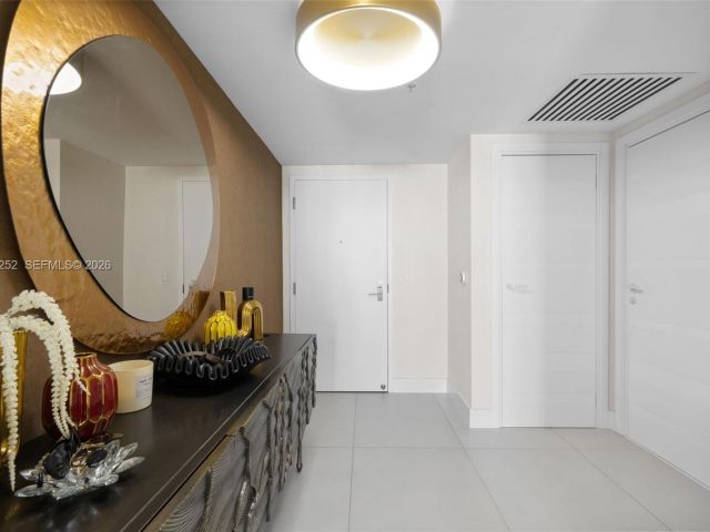 Apartment for sale  Unit #4-2003 - photo 7490123