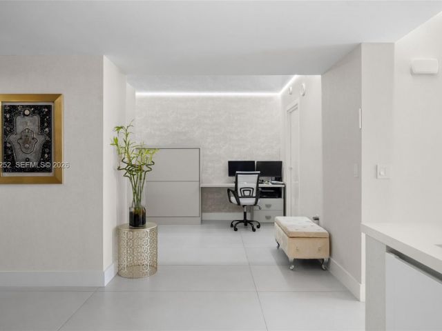 Apartment for sale  Unit #4-2003 - photo 7490124