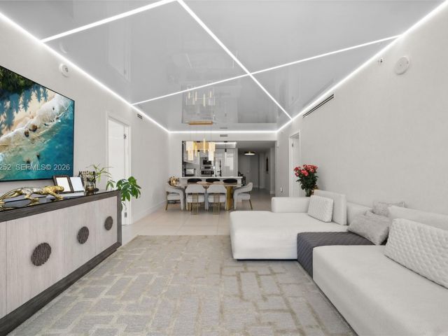 Apartment for sale  Unit #4-2003 - photo 7490132