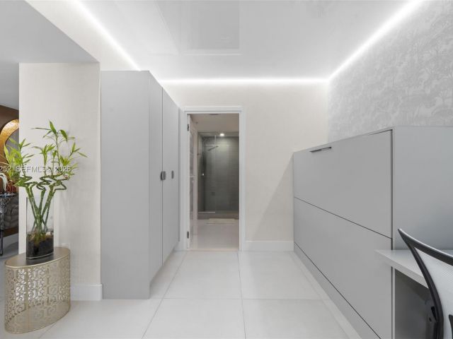 Apartment for sale  Unit #4-2003 - photo 7490133