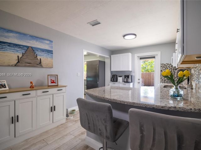 Home for sale at 2950 NE 11th Ave - photo 7478682