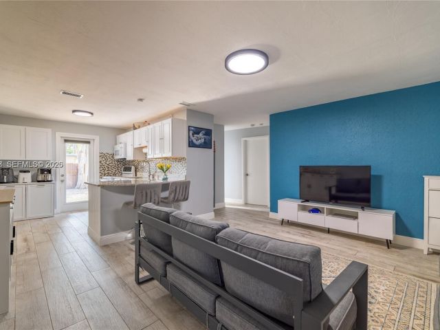 Home for sale at 2950 NE 11th Ave - photo 7478692