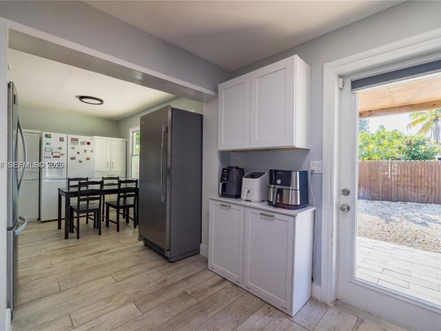 Home for sale at 2950 NE 11th Ave - photo 7478693