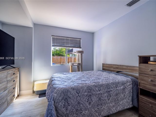 Home for sale at 2950 NE 11th Ave - photo 7478701