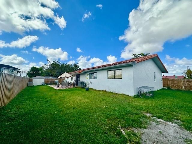 Home for rent at 10700 SW 70th St - photo 7513576