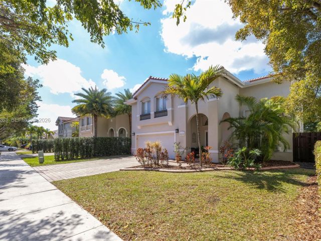 4-bedroom home for sale in Doral - 4650 NW 109th Ct - MondialRealty