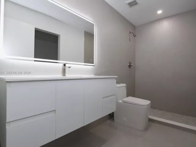 Home for sale at 4940 SW 94th Way - photo 7451073