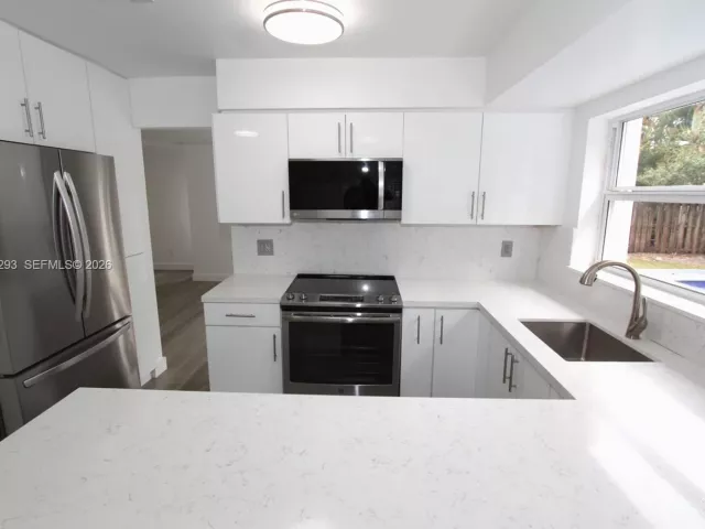 Home for sale at 4940 SW 94th Way - photo 7451066