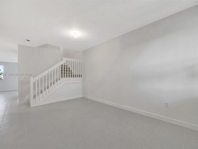 Home for rent at 2556 SE 27th Ct 2556 - photo 7492633