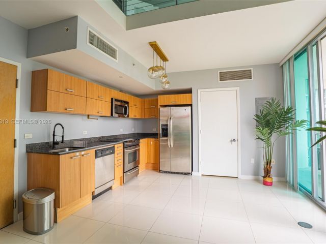 Apartment for sale  Unit #511 - photo 7489559