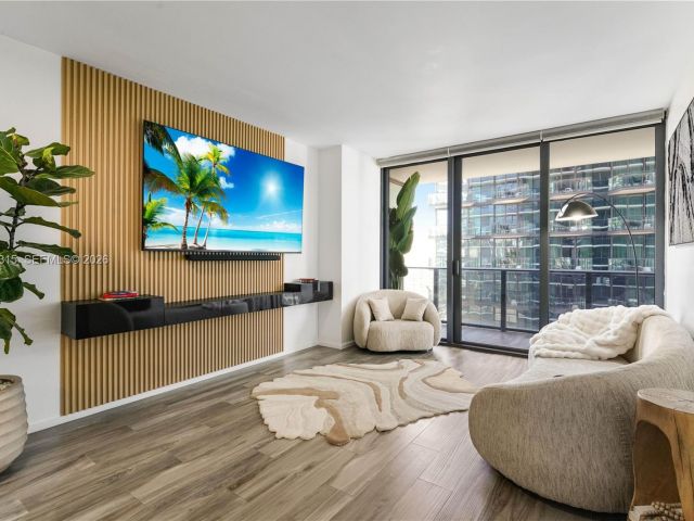 Apartment for sale  Unit #3107 - photo 7452686