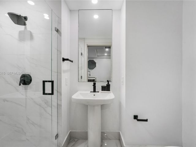 Apartment for sale  Unit #3107 - photo 7452691