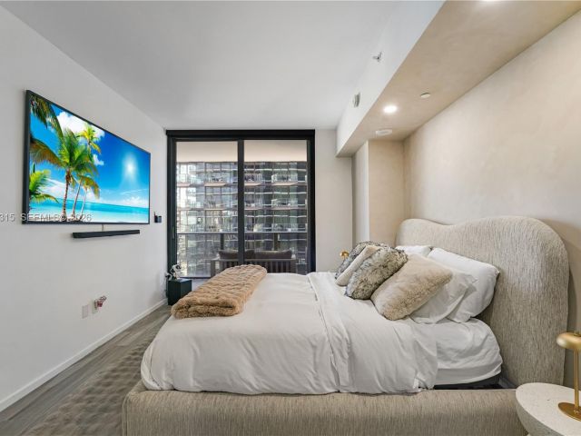 Apartment for sale  Unit #3107 - photo 7452700