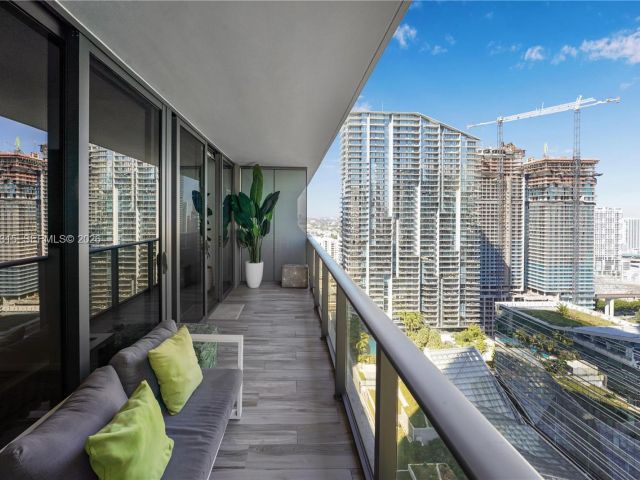 Apartment for sale  Unit #3107 - photo 7452705