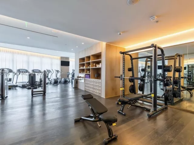1-bedroom condo for sale in Miami - 801 S Miami Ave 3107 - MondialRealty