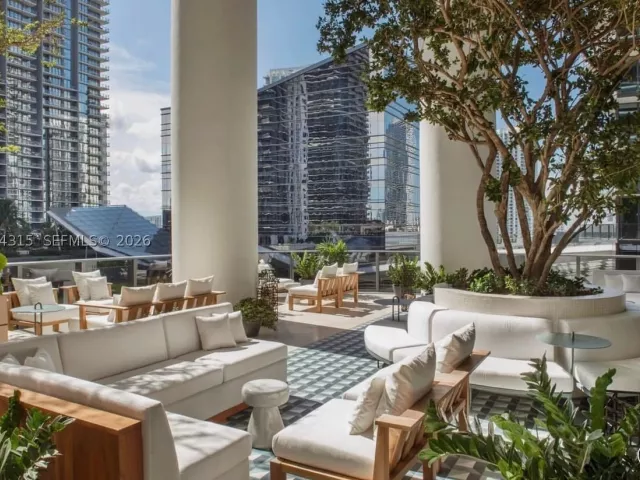 1-bedroom condo for sale in Miami - 801 S Miami Ave 3107 - MondialRealty