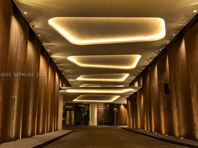 1-bedroom condo for sale in Miami - 801 S Miami Ave 3107 - MondialRealty