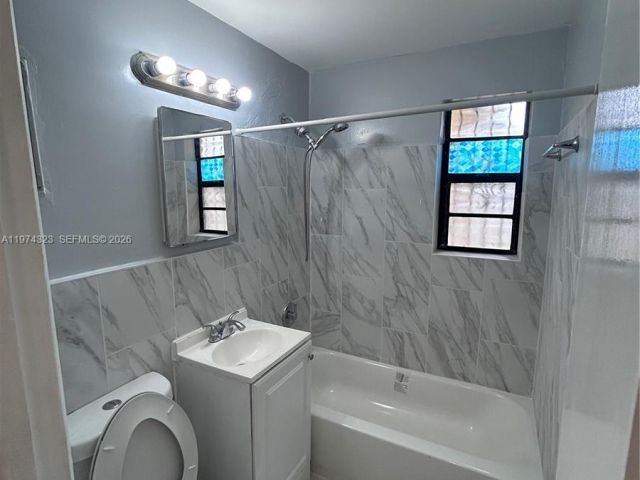 Home for rent at 91 NE 6th Ct 0 - photo 7450501