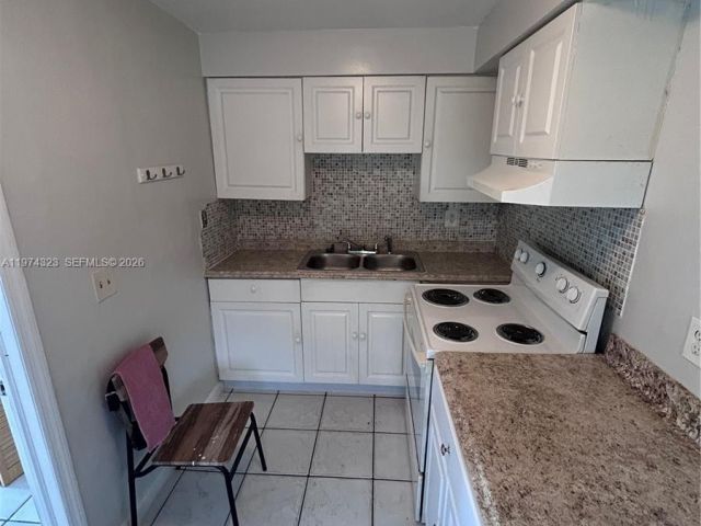 Home for rent at 91 NE 6th Ct 0 - photo 7450502