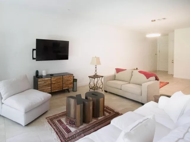3-bedroom home for rent in Boca Raton - 23045 Clear Echo Drive 76 - MondialRealty