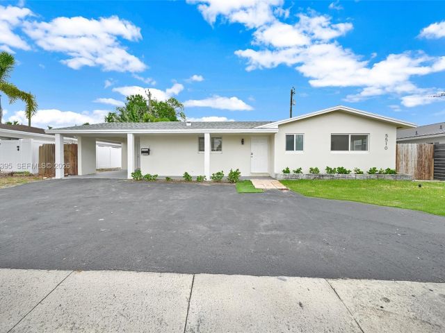 Home for sale at 5510 NE 18th Ave - photo 7482971