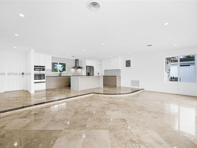 Home for sale at 5510 NE 18th Ave - photo 7482974