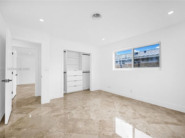 Home for sale at 5510 NE 18th Ave - photo 7482978